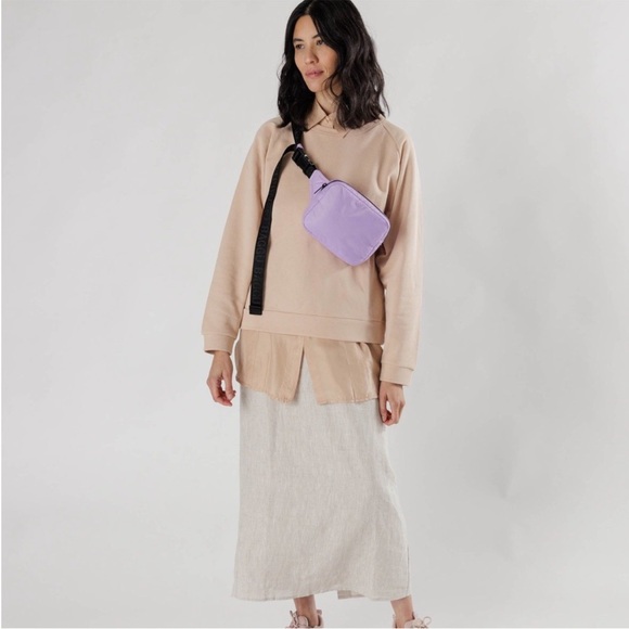 BAGGU Lilac Crossbody Bag - Picture 3 of 9